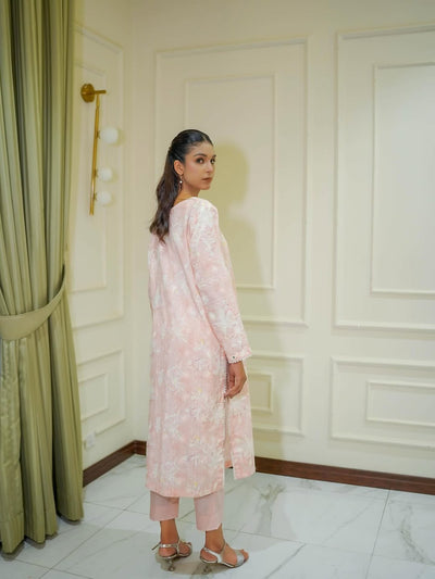 Pink-peach floral elegance